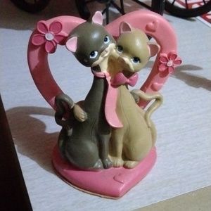3 Valentine Love Figurines
